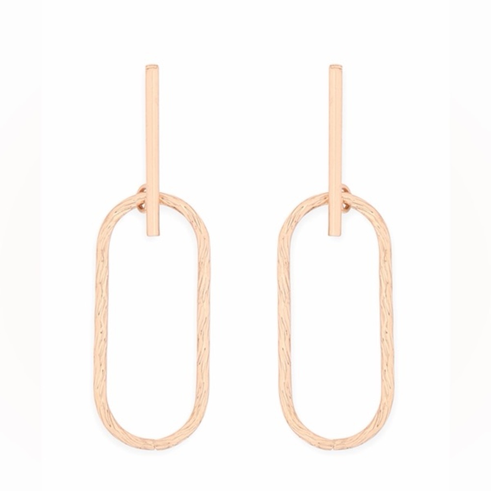 Elegant Gold Drop Earrings